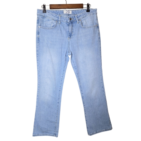 Free People We The Free Mid Rise Crop Flare Jeans Size 29 Etna Blue - Picture 2 of 5